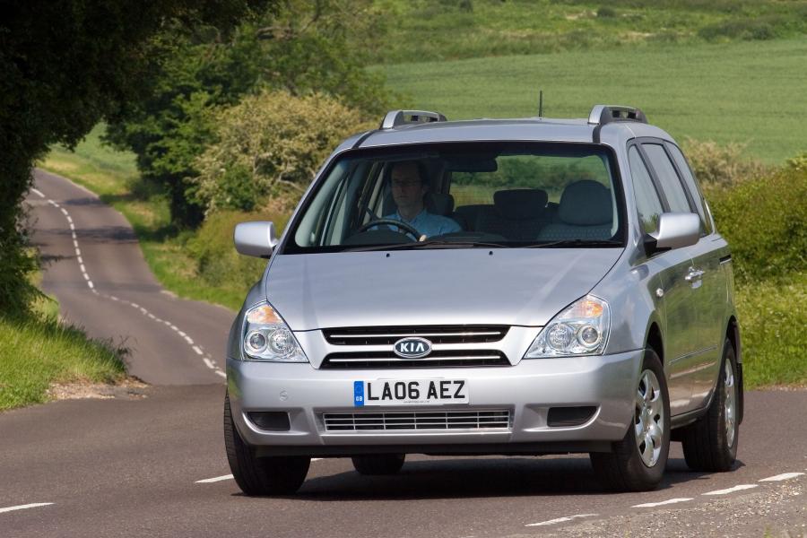  Kia Sedona 2006 года  (фото 8 из 50)